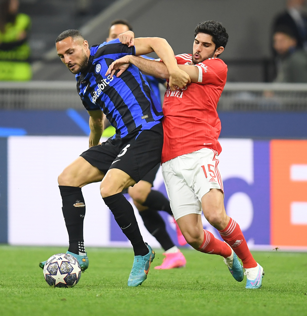 英超：利物浦4-0大胜埃弗顿（英超：利物浦4球零封埃弗顿）