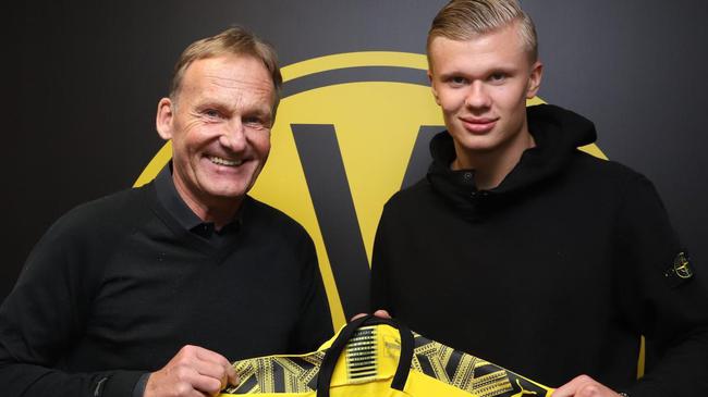 历史重演！詹姆斯生涯第二次助攻队友绝杀猛龙（詹姆斯再现经典，生涯第二次助攻队友绝杀猛龙）