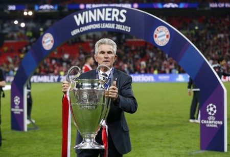 【壁纸】——C罗在皇马（C罗皇马时期高清壁纸）