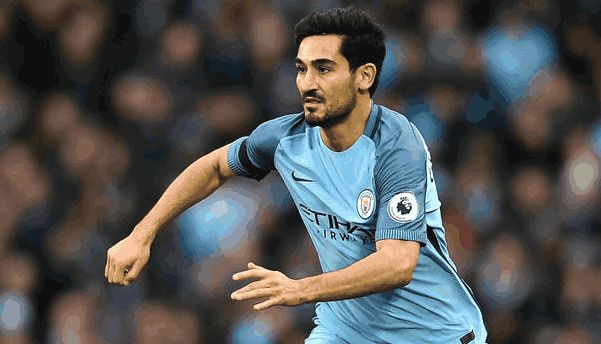 湖人全队苦练备战，官媒晒训练照（湖人全队加练备战，官媒发布训练照）