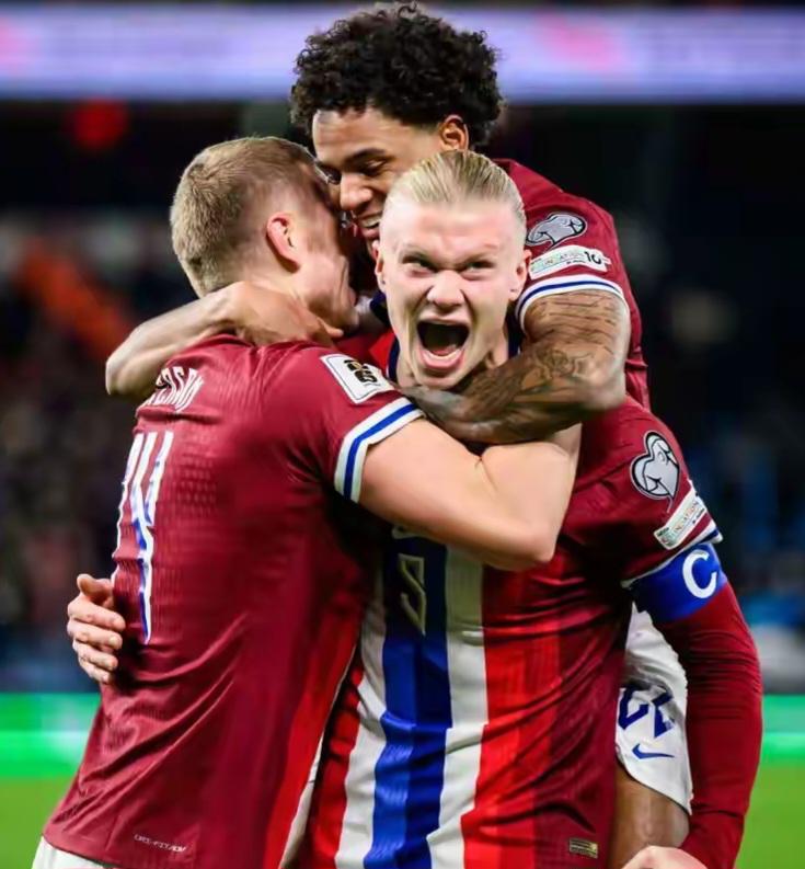 铁卫主场首球比肩C罗，曼联1-1西汉姆联，反超利物浦升英超第八（铁卫老特拉福德处子球追平C罗纪录，曼联1-1西汉姆，力压利物浦升至英超第八）