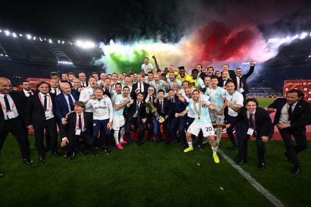 不适应防弧！林诗栋／蒯曼2-1杜达／温特！国乒2-1领先德国！