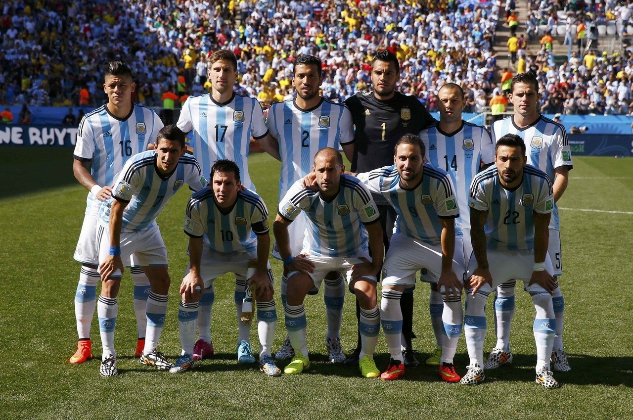 TA：桑切斯最近在逐渐进步，他已成为英超最可靠的门将之一（TA：桑切斯状态稳步提升，已跻身英超最稳健门将行列）