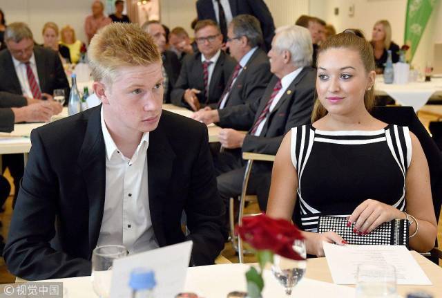 CBA俱乐部杯赛：山东高速胜天津先行者（CBA俱乐部杯：山东高速击败天津先行者）