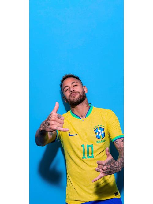 阿隆索：姆巴佩和C罗在感染力方面很像；我们应该培养居莱尔（阿隆索：姆巴佩与C罗的感染力相近，我们应着力培养居莱尔）